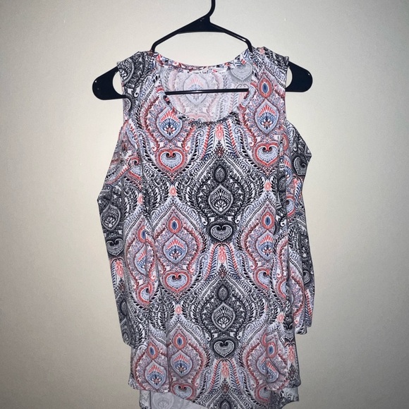 Patterned Sleeveless Top - Black, White, Pink - Picture 1 of 4